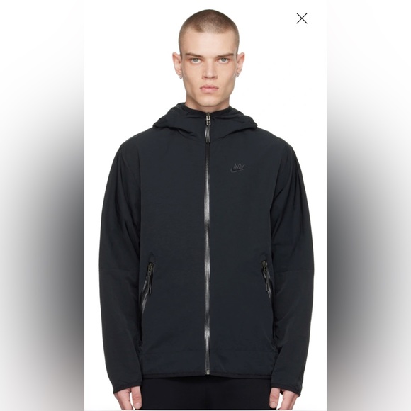 Nike tech woven jacket - Picture 7 of 9